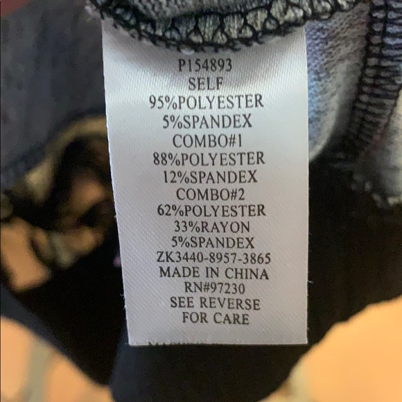 Almost Famous Juniors Top - Picture 6 of 6